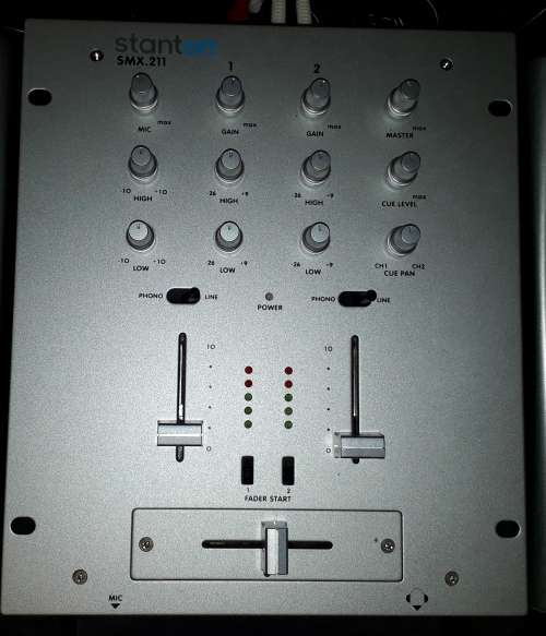 STANTON DJ SUITCASE 2 CD PLAYERS S.250 with MIXER STANTON SMX.211 GOOD COND