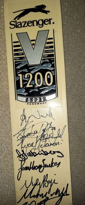 Signed Mini Cricket Bat Slazenger-Plse READ DESCRIPTION