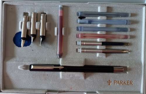 Parker The Calligraphy Set Fountain Pen 1980`s boxed-4 nibs