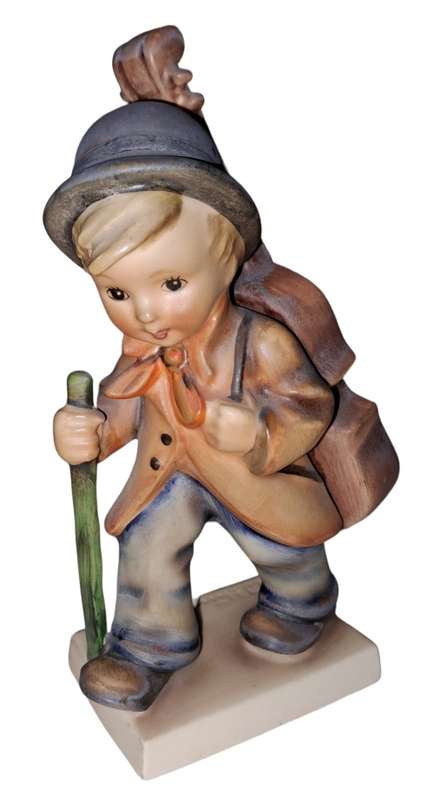 Goebel Hummel `Little Cellist` 89/1 TMK3 Eyes Open