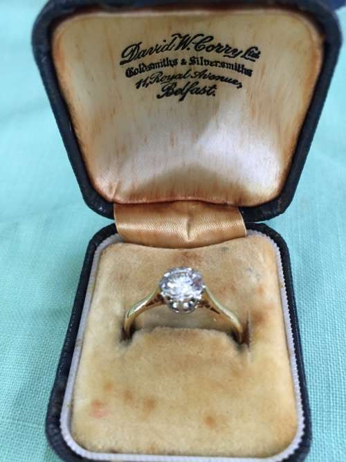 18ct Gold and Platinum Diamond ring