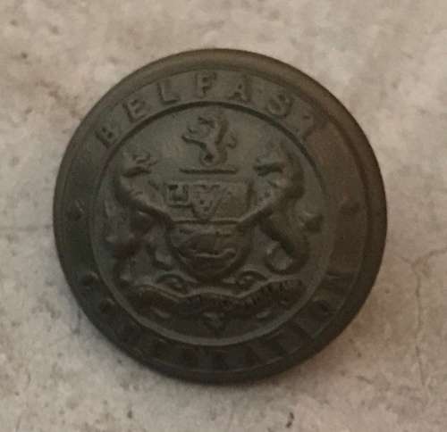 Mixed lot of Military buttons