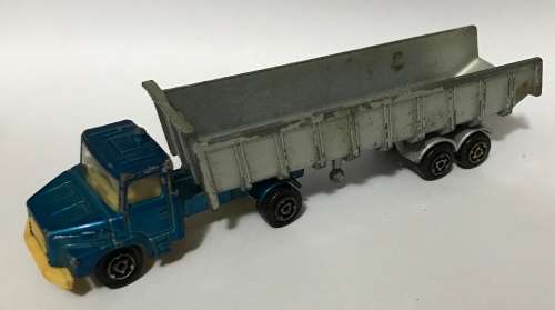 MAJORETTE 377 SCANIA TRUCK + SAND TRAILER