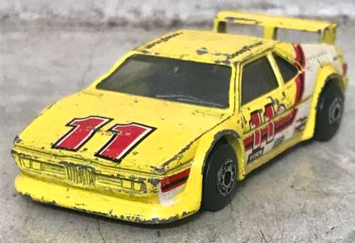 MATCHBOX BMW M1 RACER YELLOW WITH #11