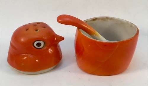 Goebel salt and pepper Bird