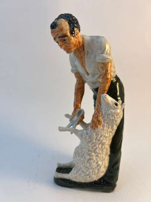 Shebeg Isle Of Man Figurine - Sheep Shearer