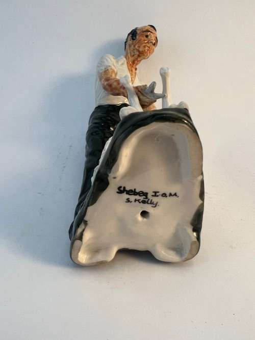 Shebeg Isle Of Man Figurine - Sheep Shearer