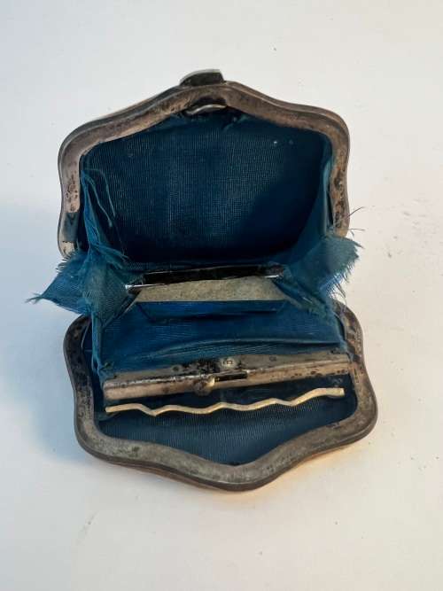 Brevete France Ivorine and Silk Coin Purse