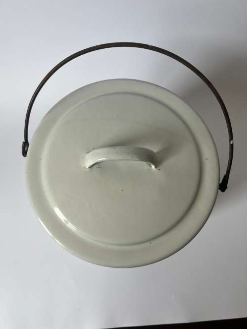 White Enamel Ice Bucket