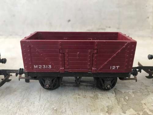 Triang 4 Different Wagons