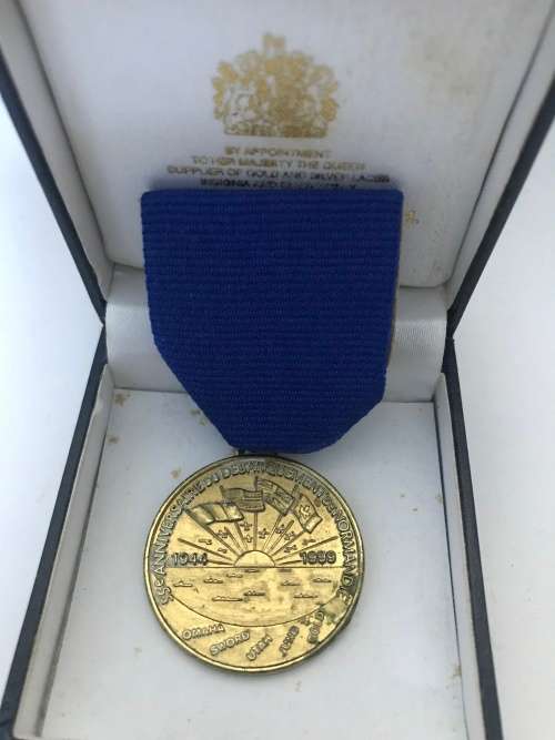 RARE VETERANS 55TH ANNIV MEDAL FOR D-DAY LANDINGS LE MEMORIAL DE CAEN