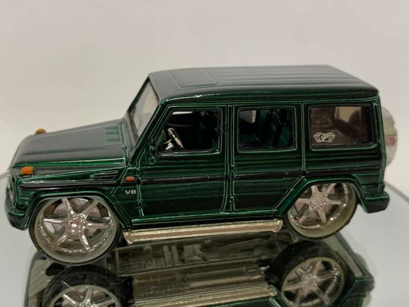Maisto Playerz Mercedes Benz G Class Die Cast Collectible