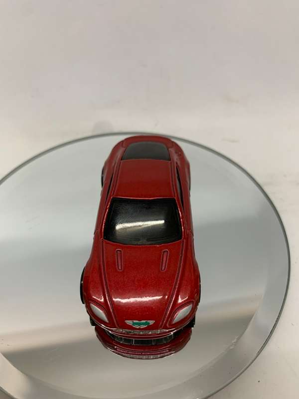 Hot Wheels Astin Martin V8 Vantage