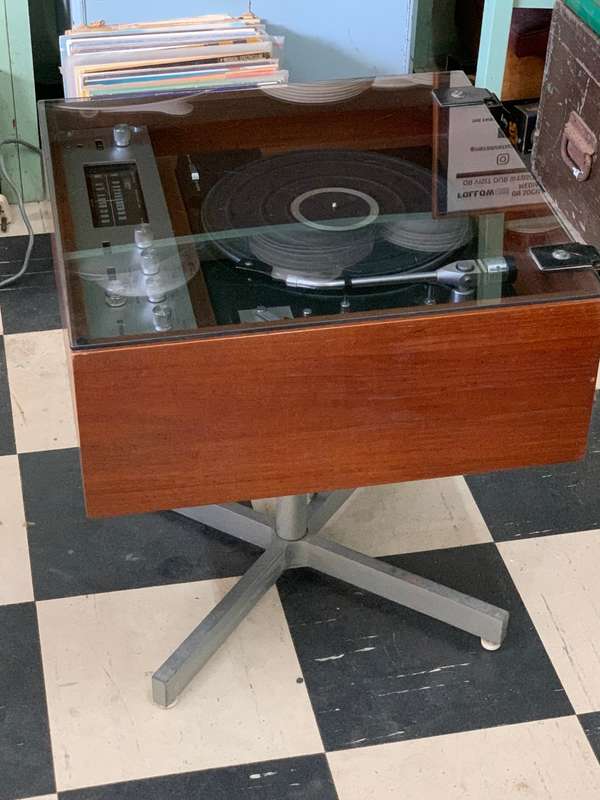 Mid Century Pioneer C-6000 Compact Turntable/Tuner