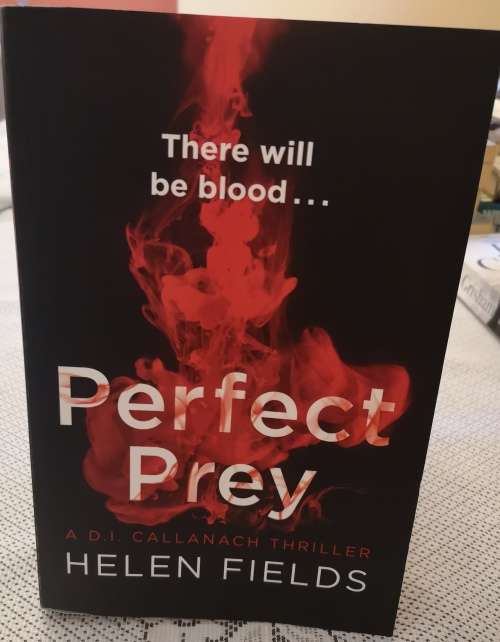 Perfect Prey by Helen Fields