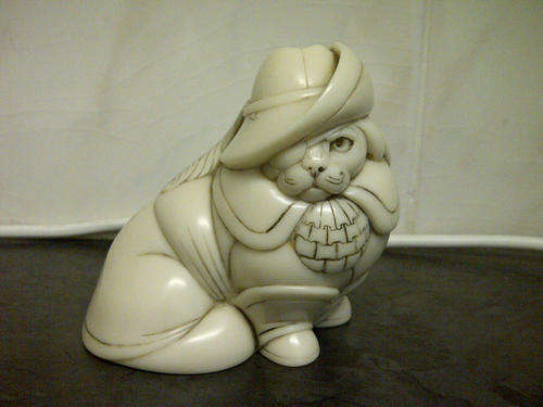 HIGHLY DESIRABLE JOHN BICCARD FIGURINE