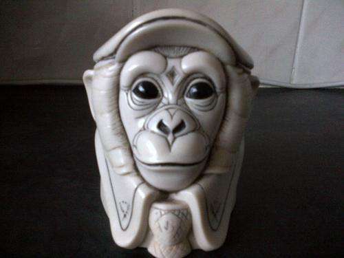 HIGHLY DESIRABLE JOHN BICCARD FIGURINE (SEE DESCRIPTION)