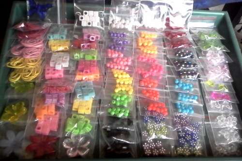 80pkts of assorted acrylic goodies plus cord..pls see all in photo
