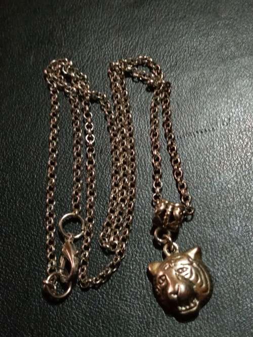 clearance sale!!..antique silver tiger necklace 50cm lenght
