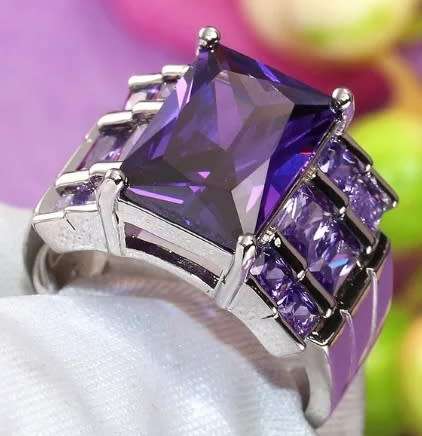 Broad amethyst ring size 7