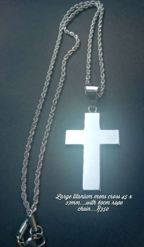 large titanium mens cross with stunning rope chain 60cm