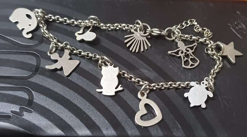 3mm titanium charm bracelet