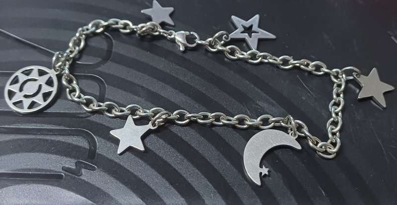 4mm titanium charm bracelet