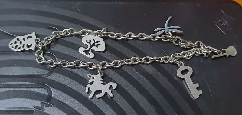 4mm titanium charm bracelet