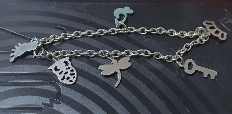 4mm titanium charm bracelet