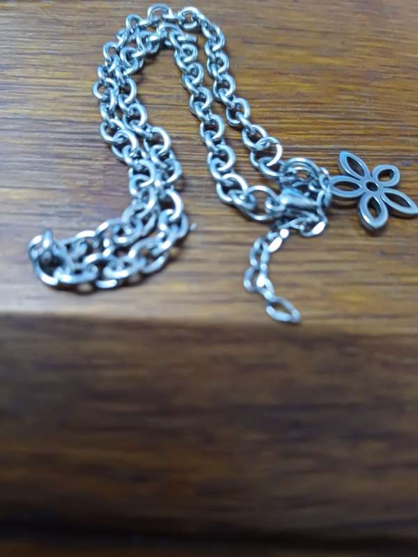 4mm titanium anklet with flower
