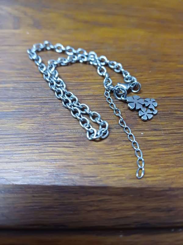 4mm titanium anklet with flowers