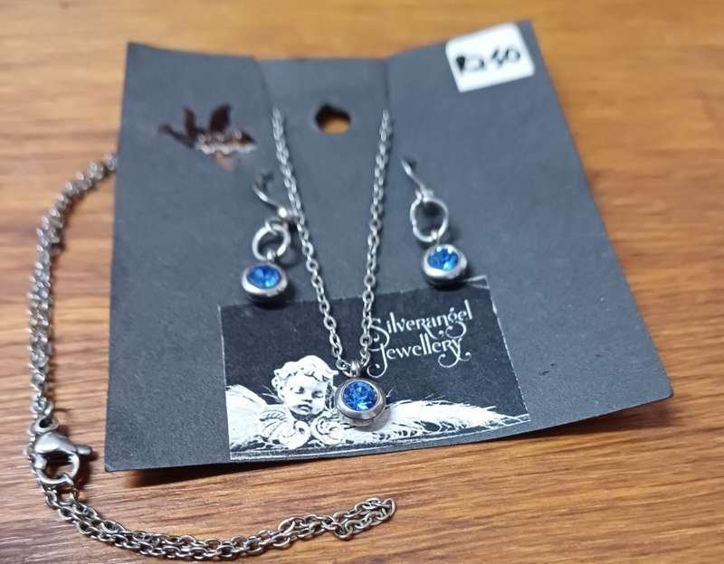 Titanium necklace and earring set with sapphire  cz