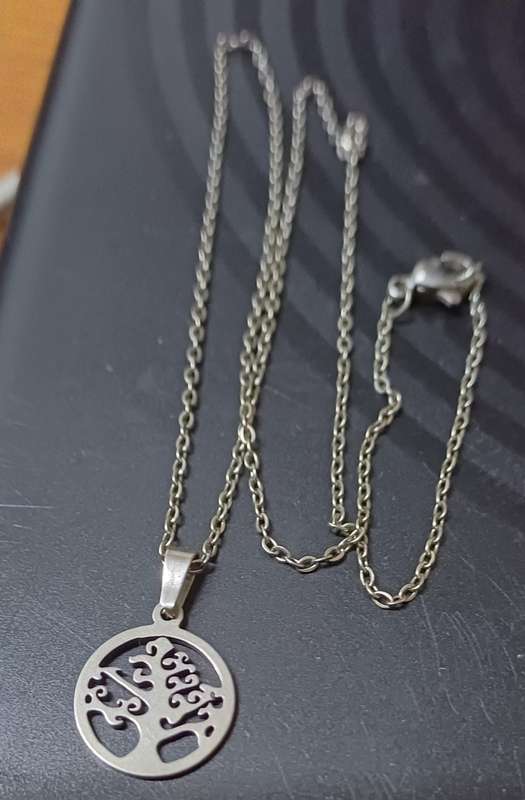 Stainless steel Tree of life necklace..high quality won't fade or tarnish