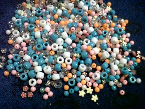 !!  ACRYLIC BEAD MIX(BID PER PACKET)Â±500 beads