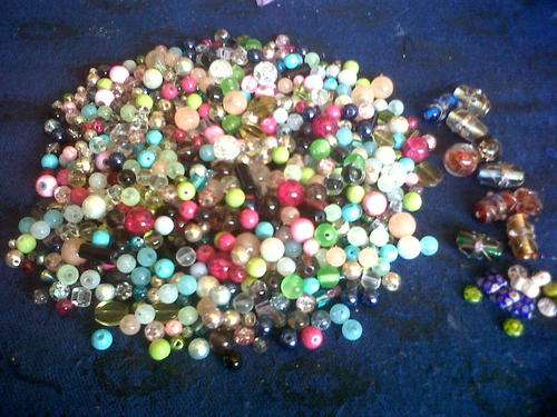 !! GLASS BEADS MIX!! NEW STOCK (Bid on 150packets)