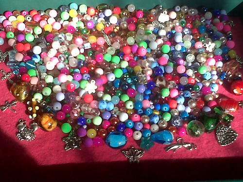 ÃÂÃÂ±700 !!!Beautifull Assorted  Glass Beads