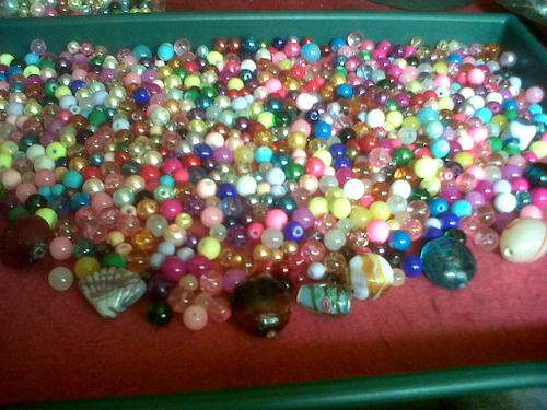 700  Glassbeads assorted in 6,8,10mm(free lampwork@10)