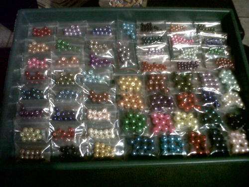 700 Assorted Glass Pearls