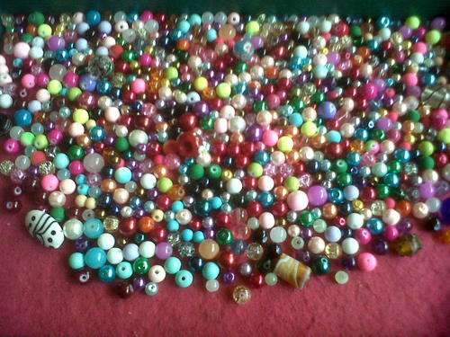 700  Glassbeads assorted in 6,8,10mm(free lampwork@10)