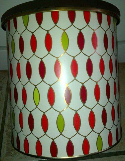 large biscuit tin with lid