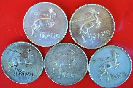 5 X 1966 Silver R1.00  - English
