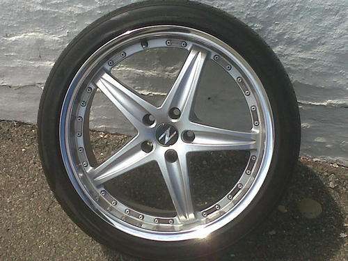 Nissaan 350Z 19'' Rims and Tyres