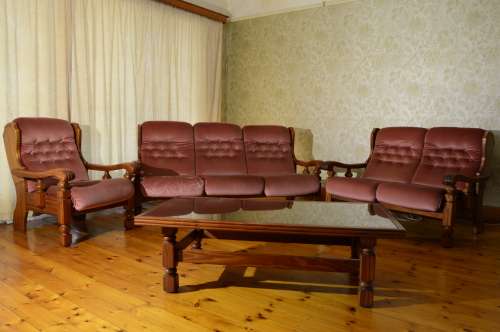 Grafton Everest lounge suite