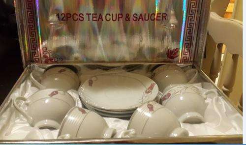 Stunning 12 Piece Tea Cup & Saucer Set!!!!!!!!!!!!!!!