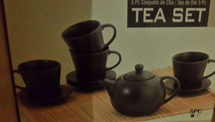 Stunning 5 Piece Tea Set!!!!!!!!!!!