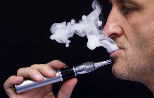 Electronic cigarettes E-cigarettes 1 of e-cigarettes suit electronic cigarette to quit smoking