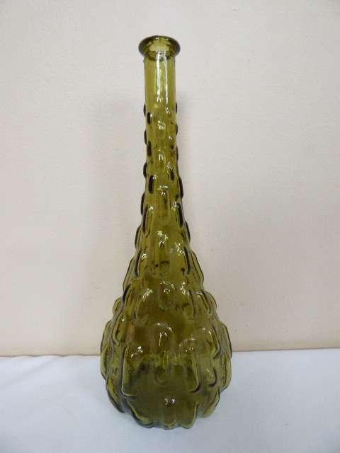 A LOVELY ITALIAN TALL GREEN BOTTLE TO HAVE ON DISPLAY IN YOUR KITCHEN OR PATIO!!