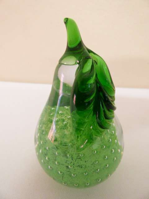 AN EXCEPTIONAL BEAUTIFUL & COLOURFUL VINTAGE MURANO OF ITALY HAND BLOWN PEAR!!