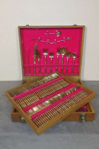 A MAGNIFICENT TRADITIONAL THAI 145 PIECE (12 SETTING) NICKEL-BRONZE (DURAGOLD) BOXED CUTLERY SET