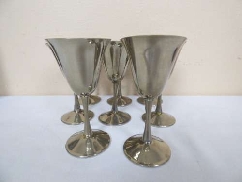 A STUNNING COLLECTION OF 8 "BOLOGNA" ITALIAN MADE SILVER PLATED (ON BRASS) WINE GOBLETS bid/goblet